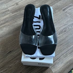 SCHUTZ NIB Sandals